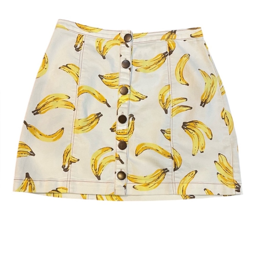 Cooperative Banana Print Button-Front Mini Skirt
Size M